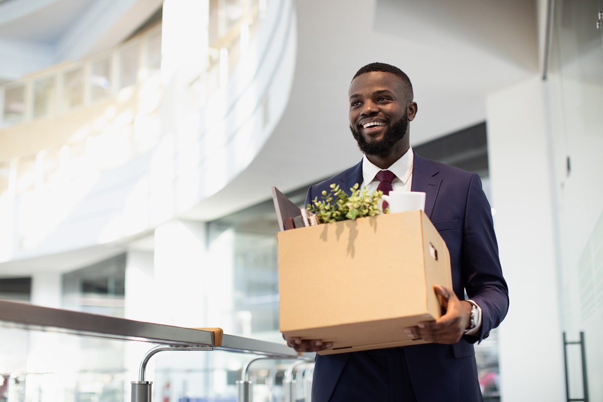 employee successfully using the best excuse to quit a job without notice