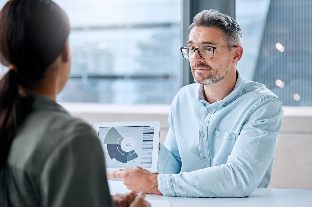 applicant being asked about data analyst interview questions