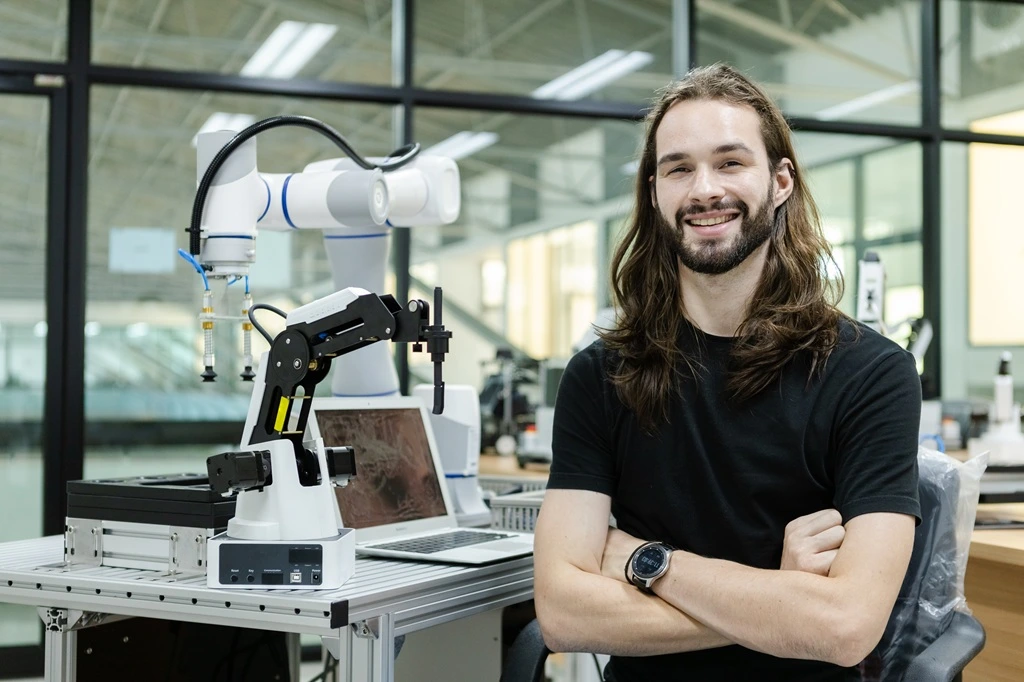 AI engineer resume showcasing technical skills and achievements
